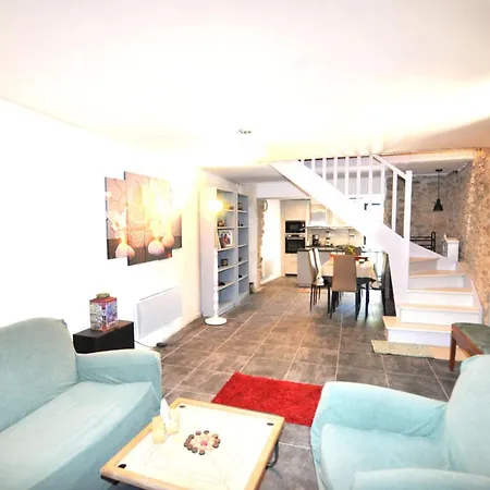 Gorgeous In Des Alberes Holiday home Laroque-des-Alberes